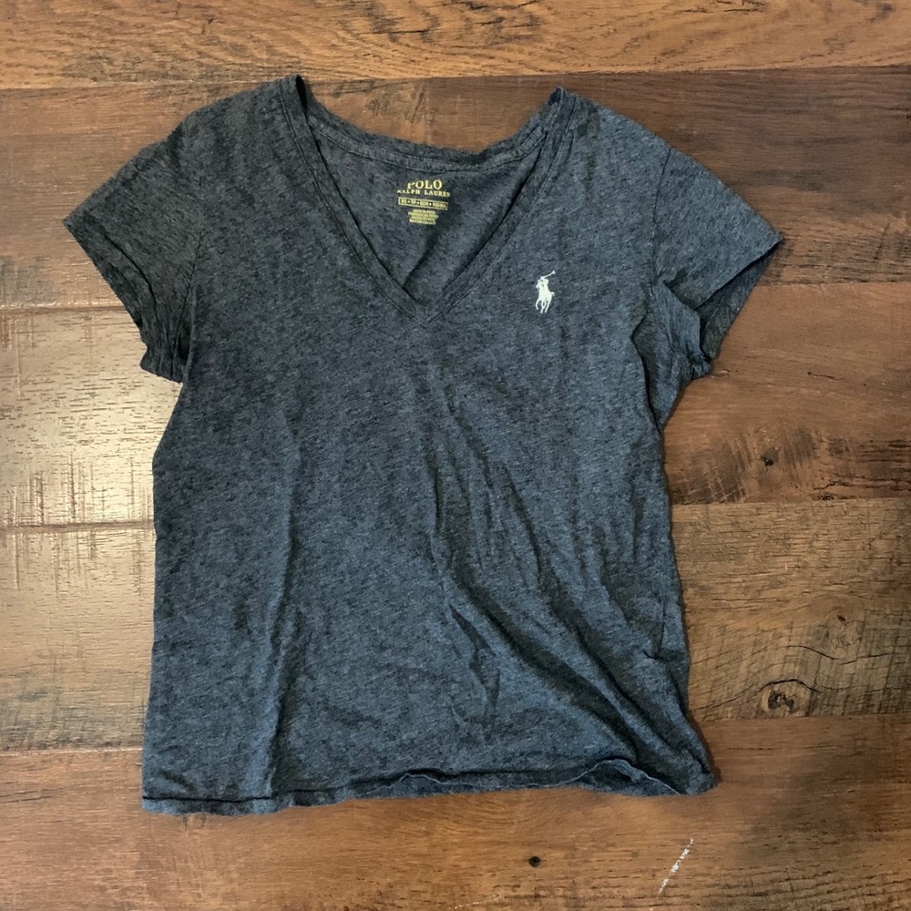 Grey short sleeve v-neck